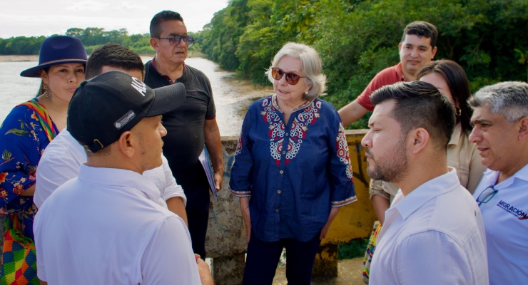 Embajadora de Colombia en Ecuador realizó recorrido hasta Puente Internacional San Miguel