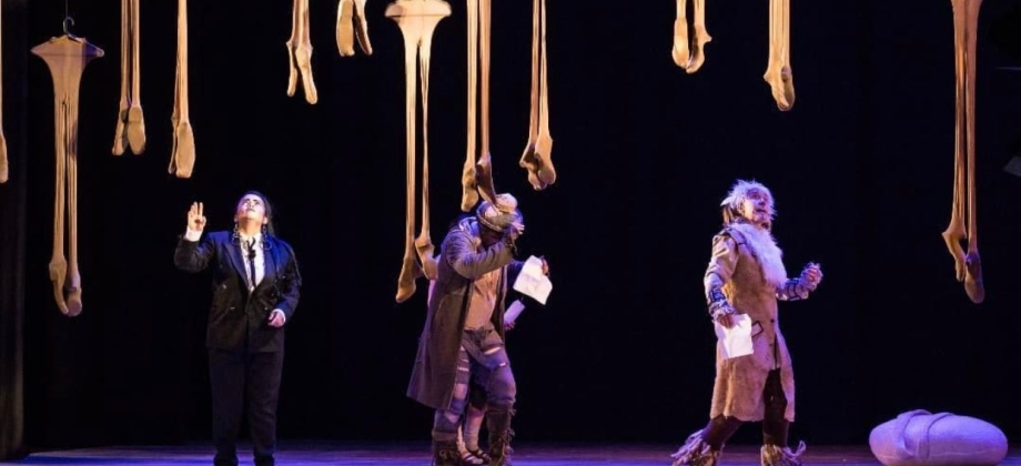 La compañía Teatro Petra se presentó en el Festival Internacional de Artes Vivas de Loja