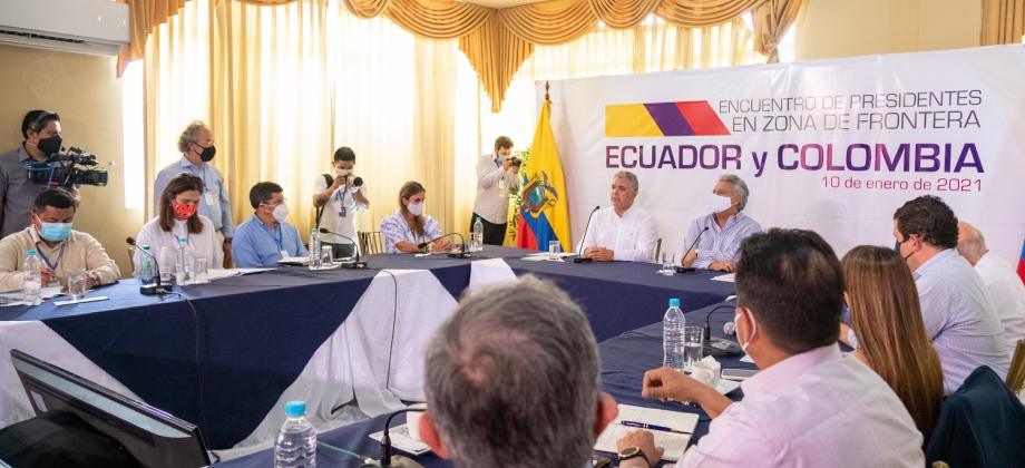 La Embajada de Colombia en Ecuador acompañó el encuentro presidencial Colombia – Ecuador, en zona de frontera