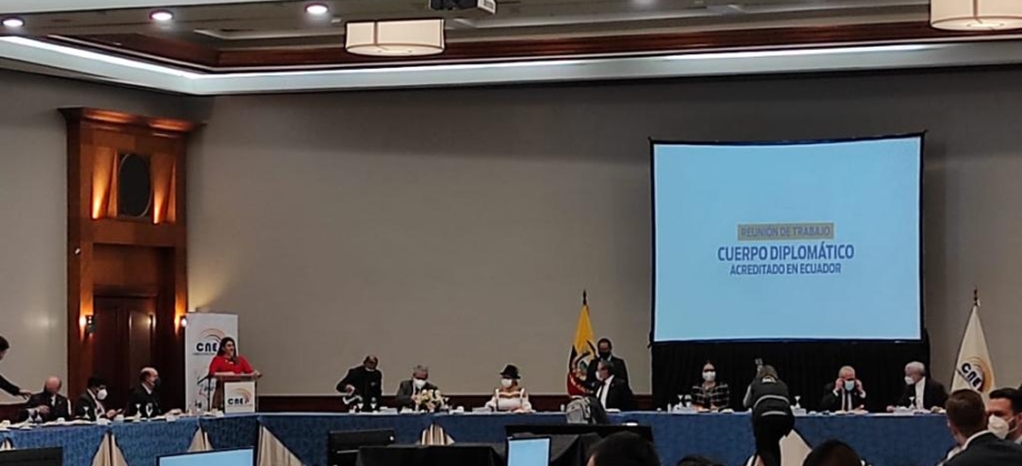 Embajador de Colombia participó en desayuno informativo organizado por el Consejo Electoral del Ecuador