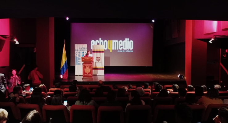 La Embajada de Colombia en Ecuador y ONU Mujeres conmemoran el Día Internacional de la Mujer con el estreno del documental “Cuando las aguas se juntan: una historia de mujeres y paz”
